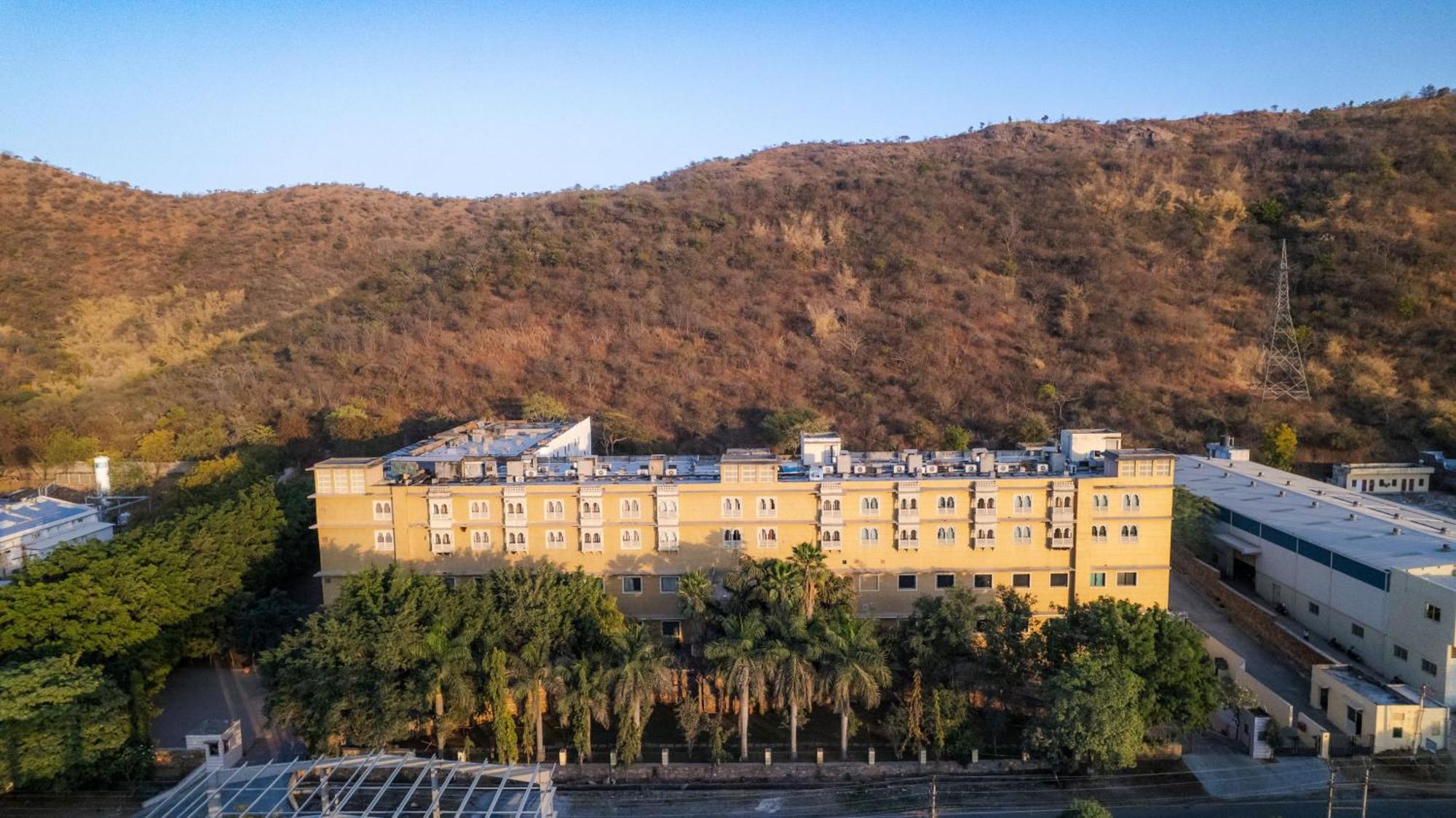 فندق The Sky Imperial, أُودايبور المظهر الخارجي الصورة