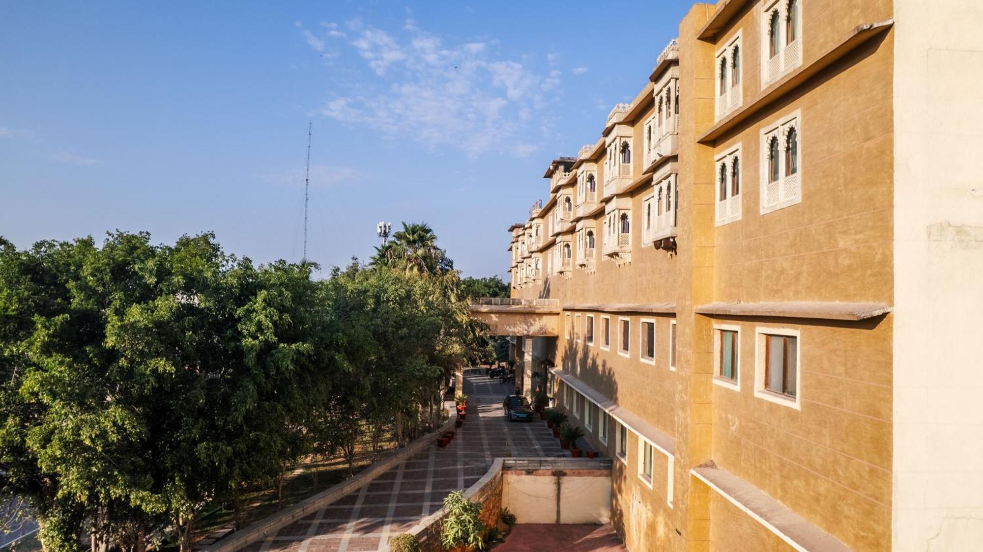 فندق The Sky Imperial, أُودايبور المظهر الخارجي الصورة