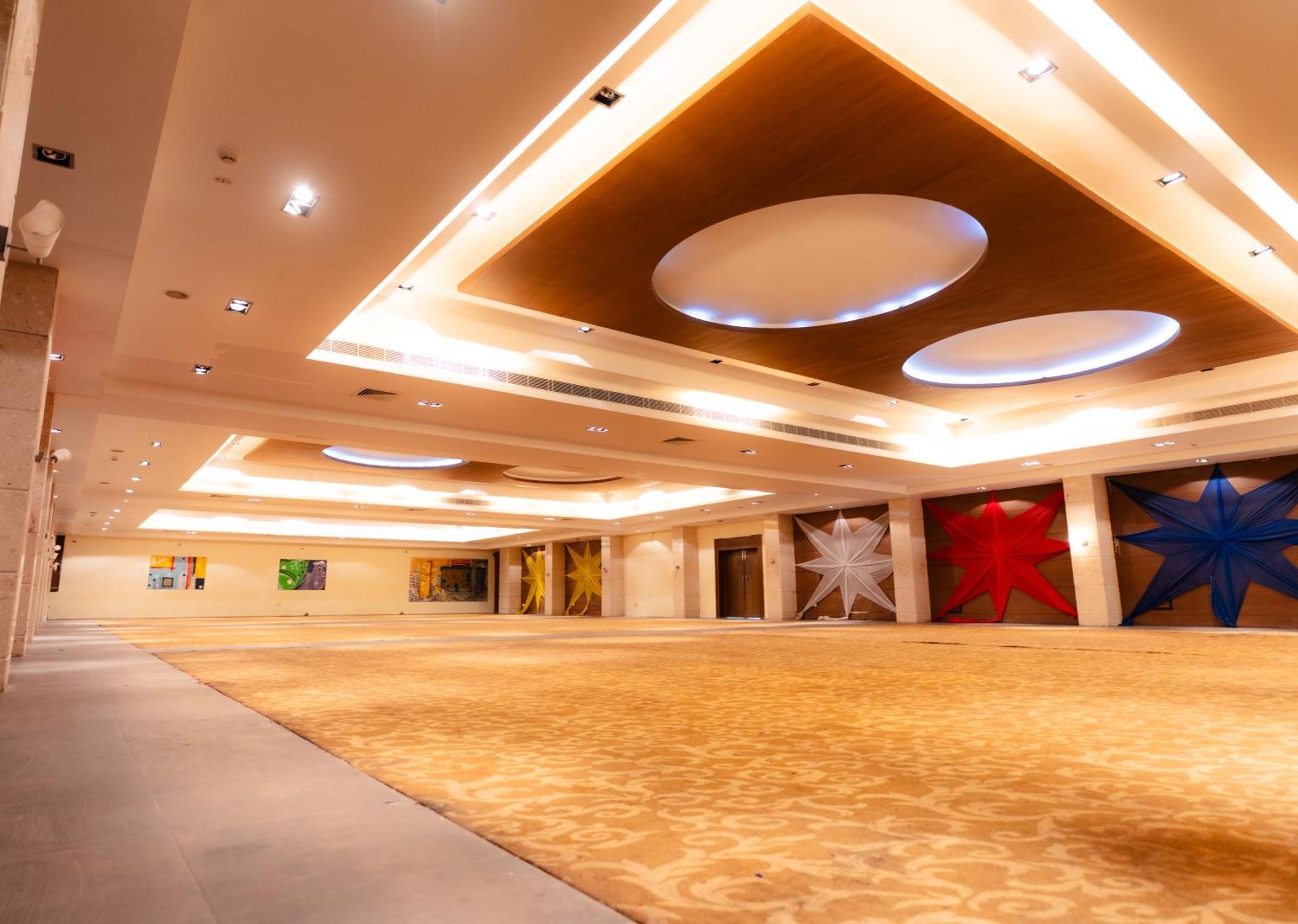 فندق The Sky Imperial, أُودايبور المظهر الخارجي الصورة